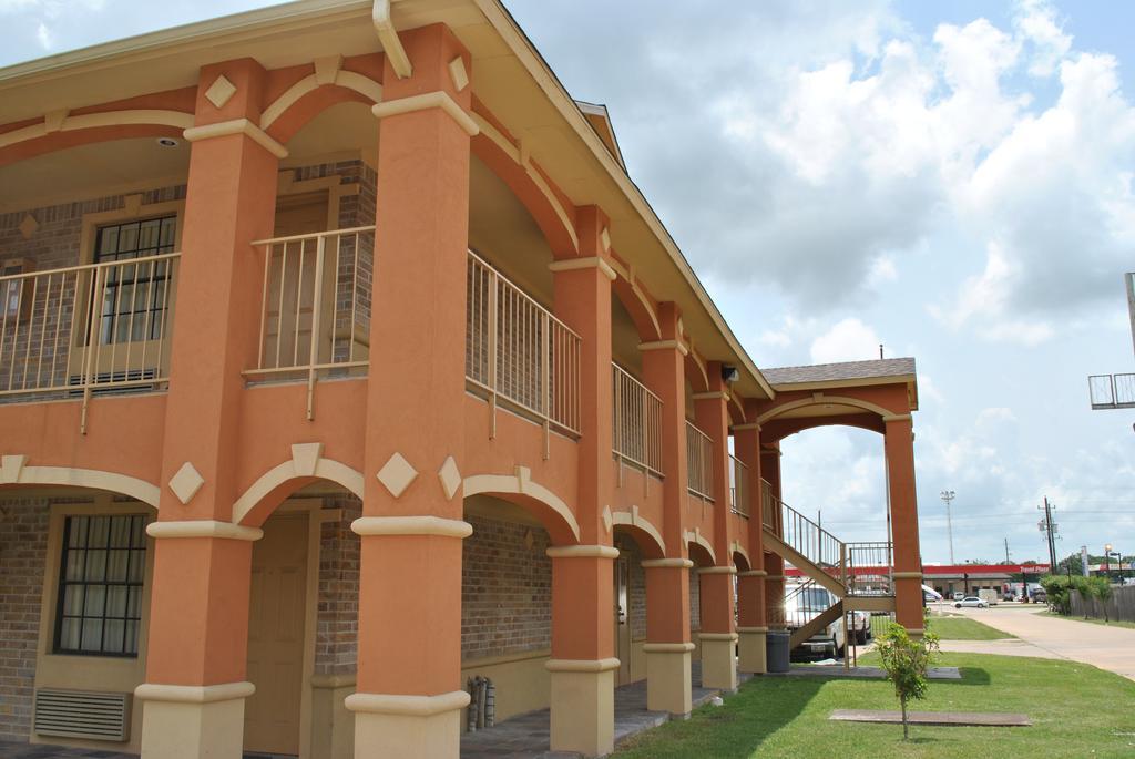 Executive Inn Brookshire ภายนอก รูปภาพ