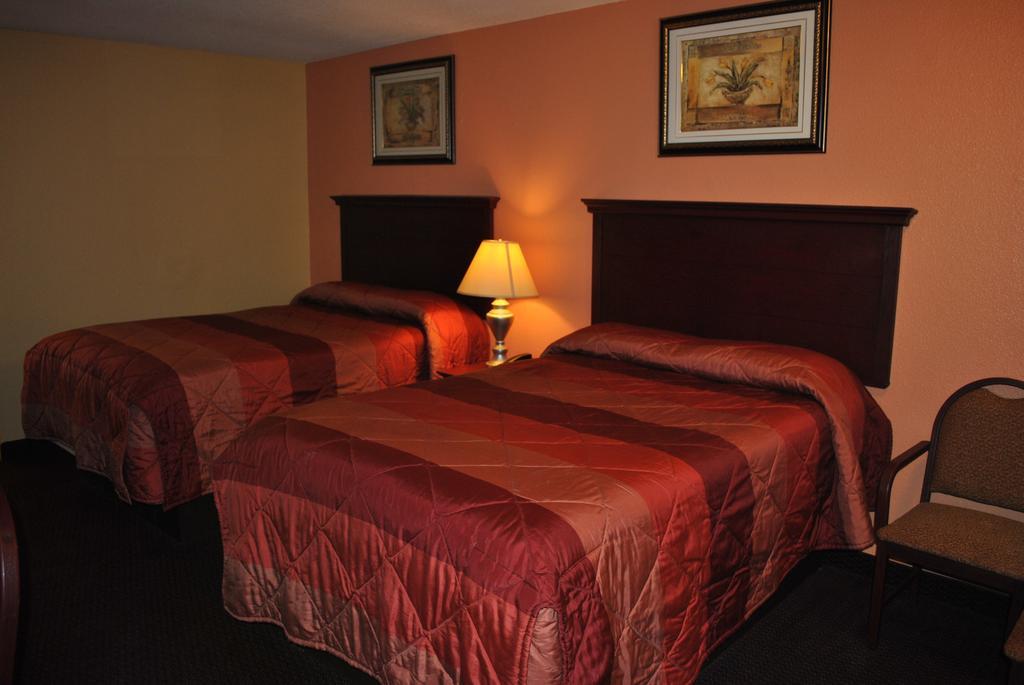 Executive Inn Brookshire ภายนอก รูปภาพ