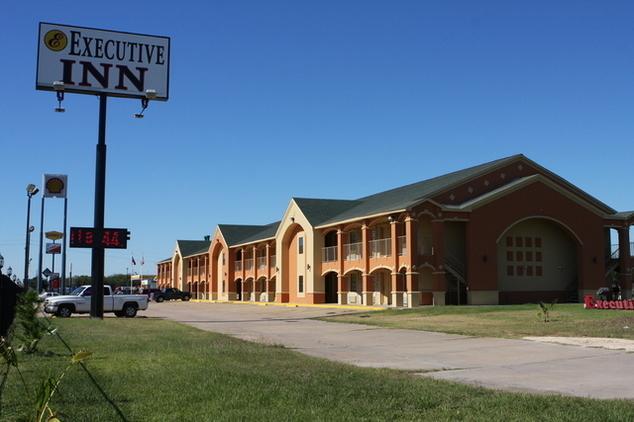 Executive Inn Brookshire ภายนอก รูปภาพ