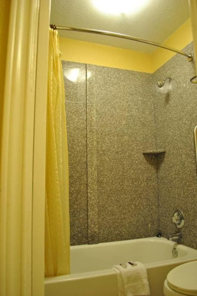 Executive Inn Brookshire ภายนอก รูปภาพ